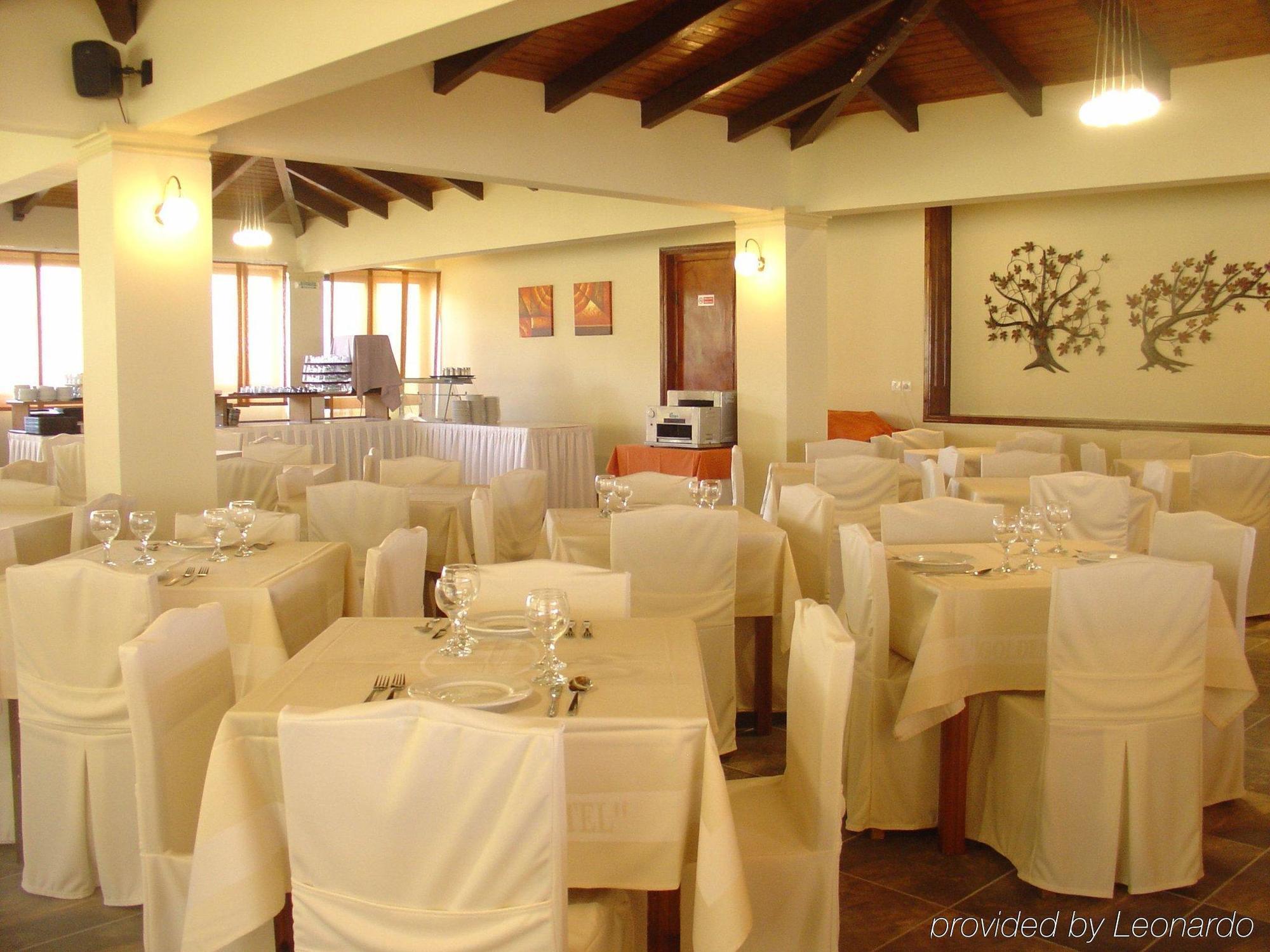 Golden Sands Hotel Agios Georgios  ร้านอาหาร รูปภาพ