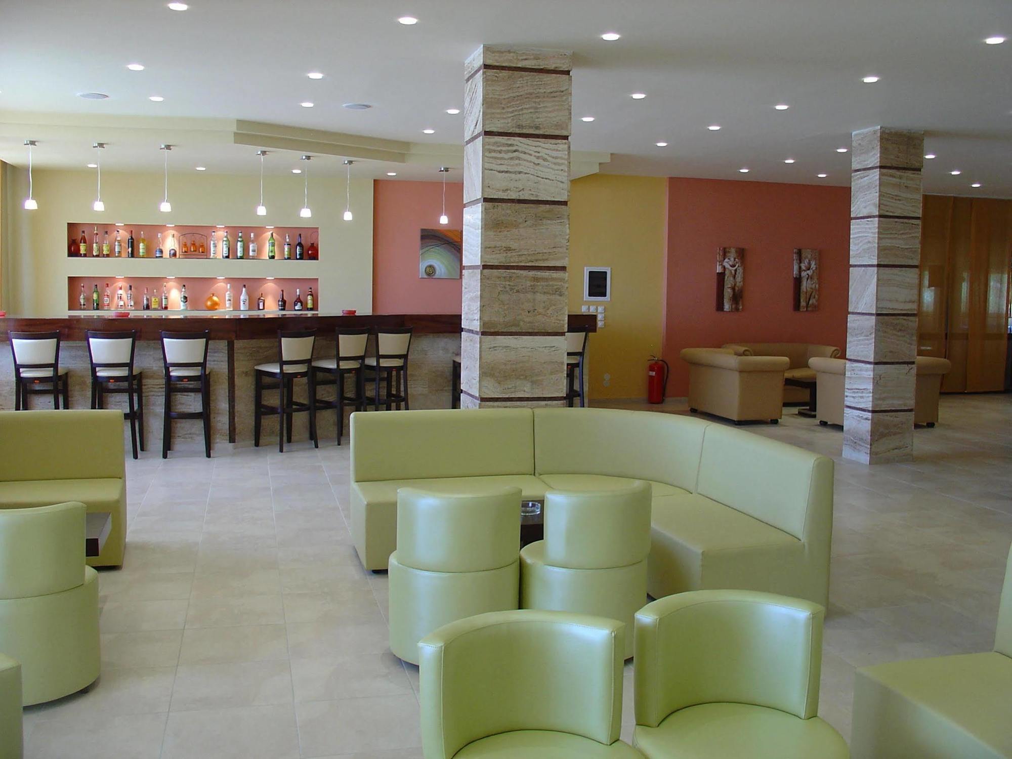 Golden Sands Hotel Agios Georgios  ภายนอก รูปภาพ